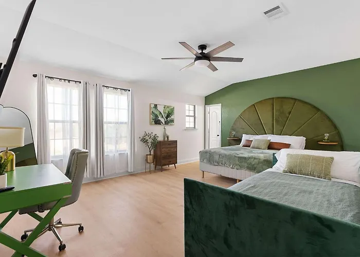 Sleeps 40 Two Two Pools 2x The Fun *